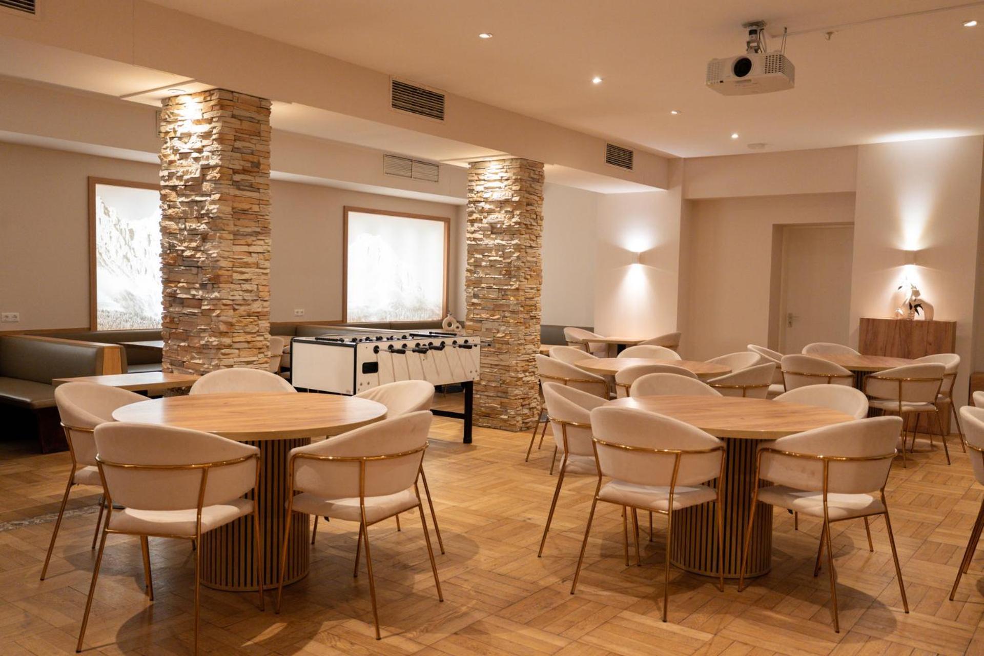 Hotel Scheck 4*