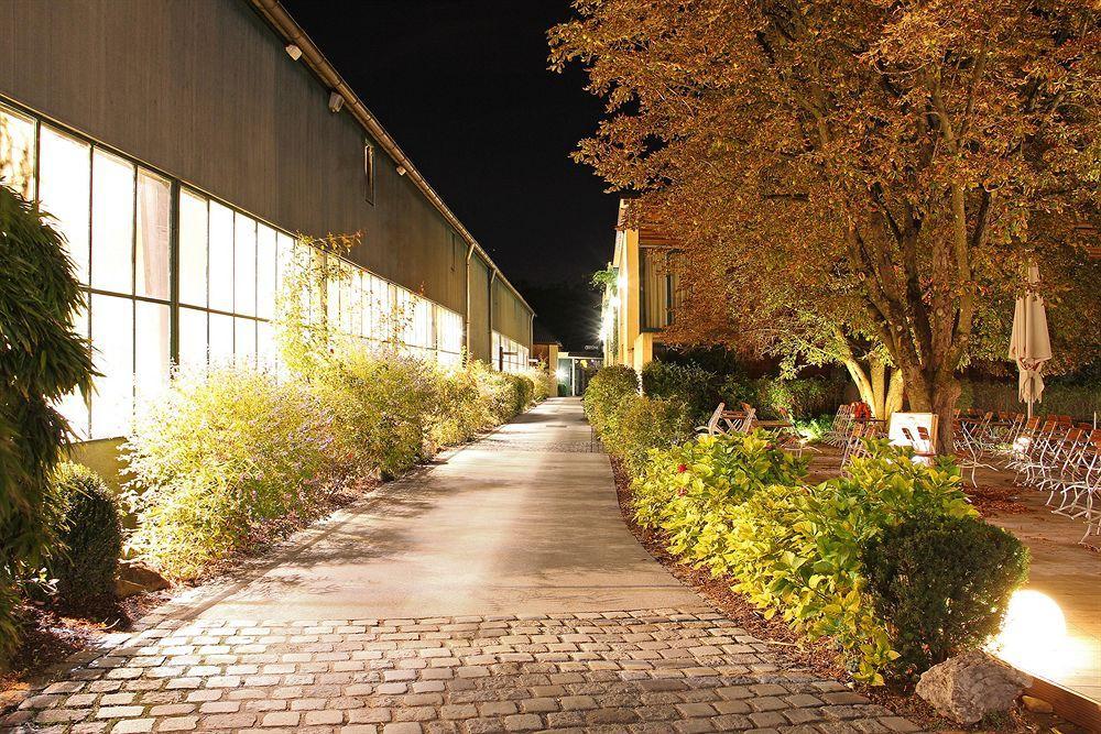 Scheck 4* Unterföhring